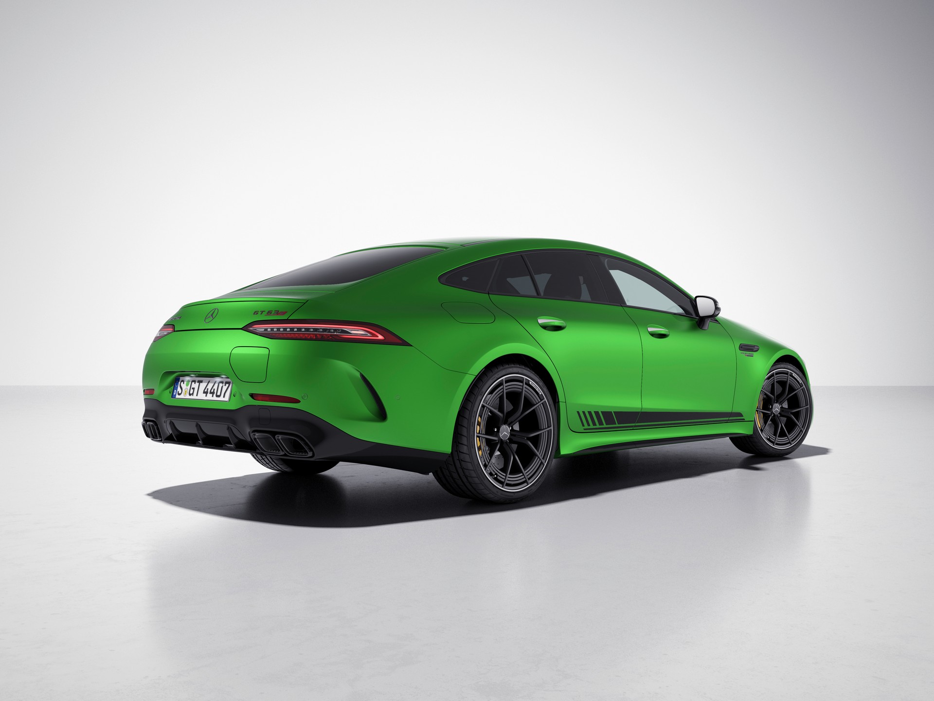 Mercedes-AMG GT 63 S E Performance (2).jpg