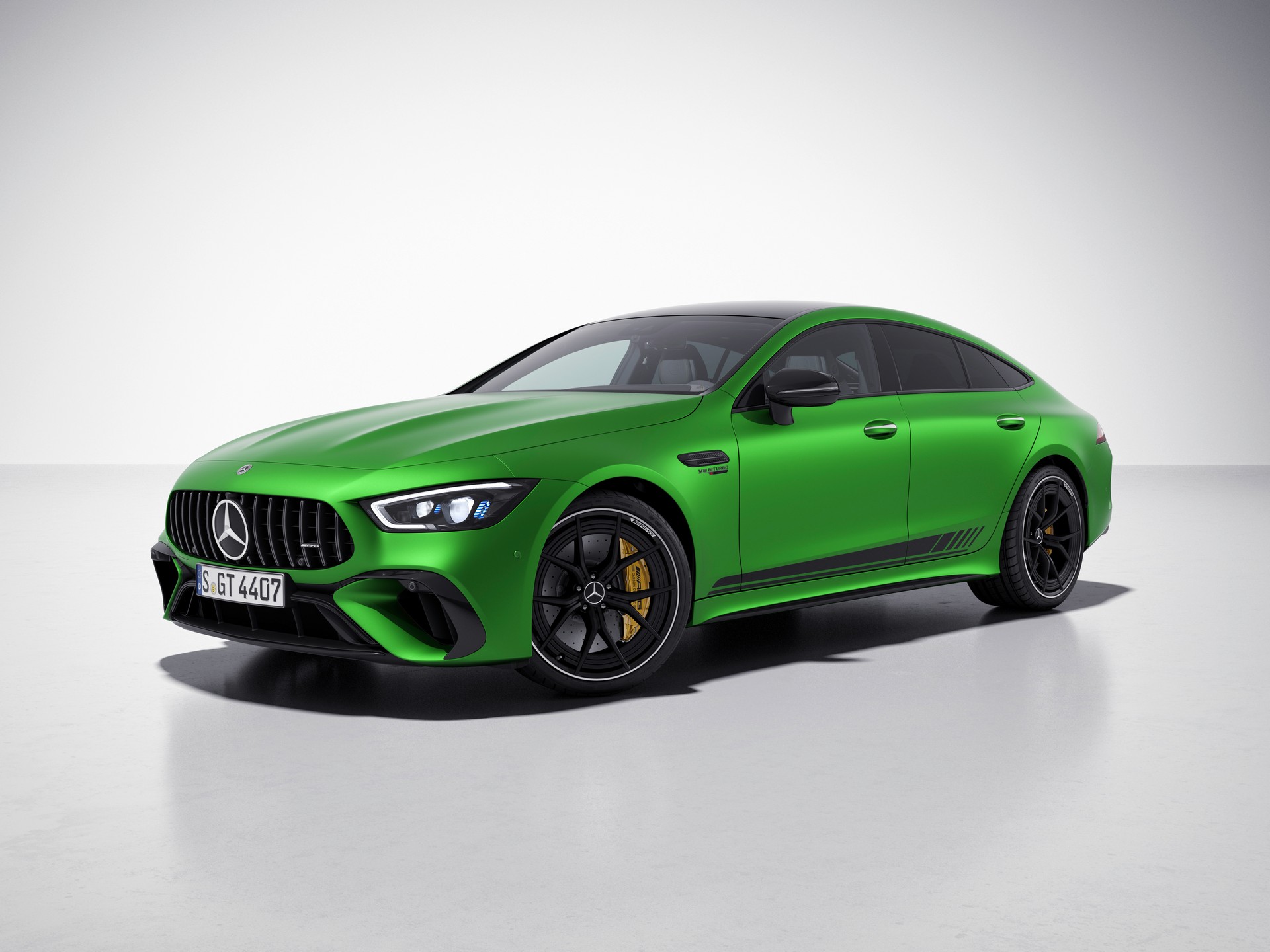 Mercedes-AMG GT 63 S E Performance (4).jpg