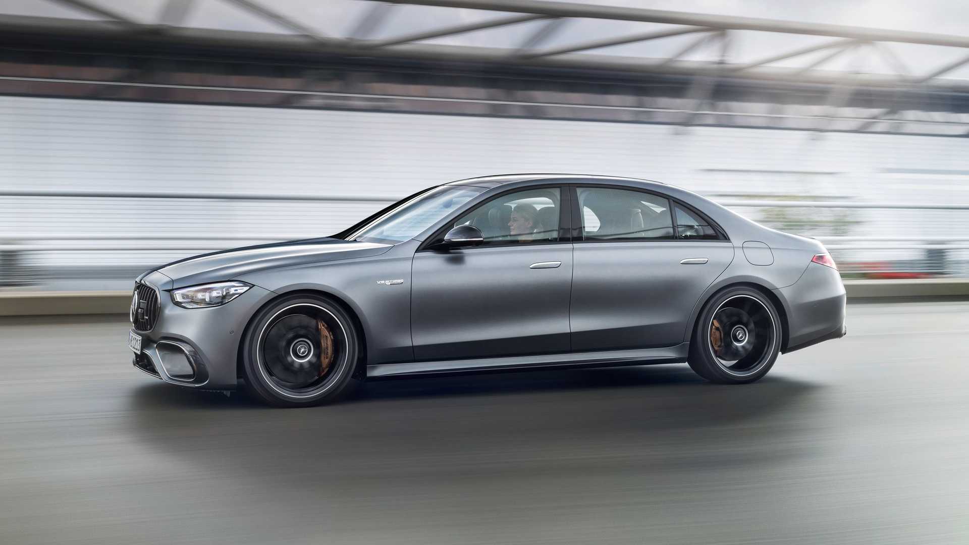Mercedes-AMG S 63 (10).jpg