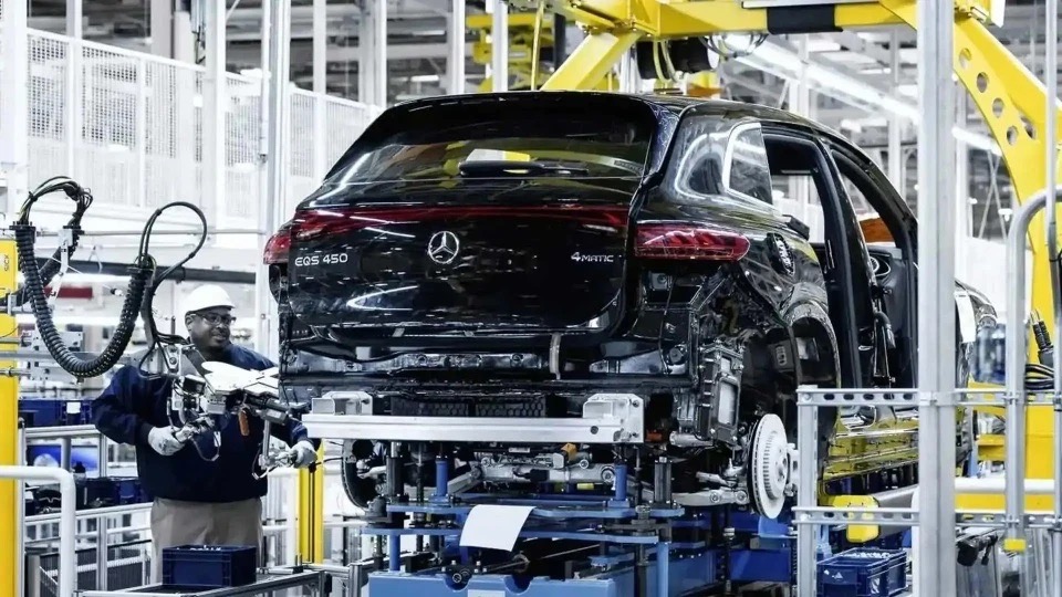 mercedes-anh-1.jpg