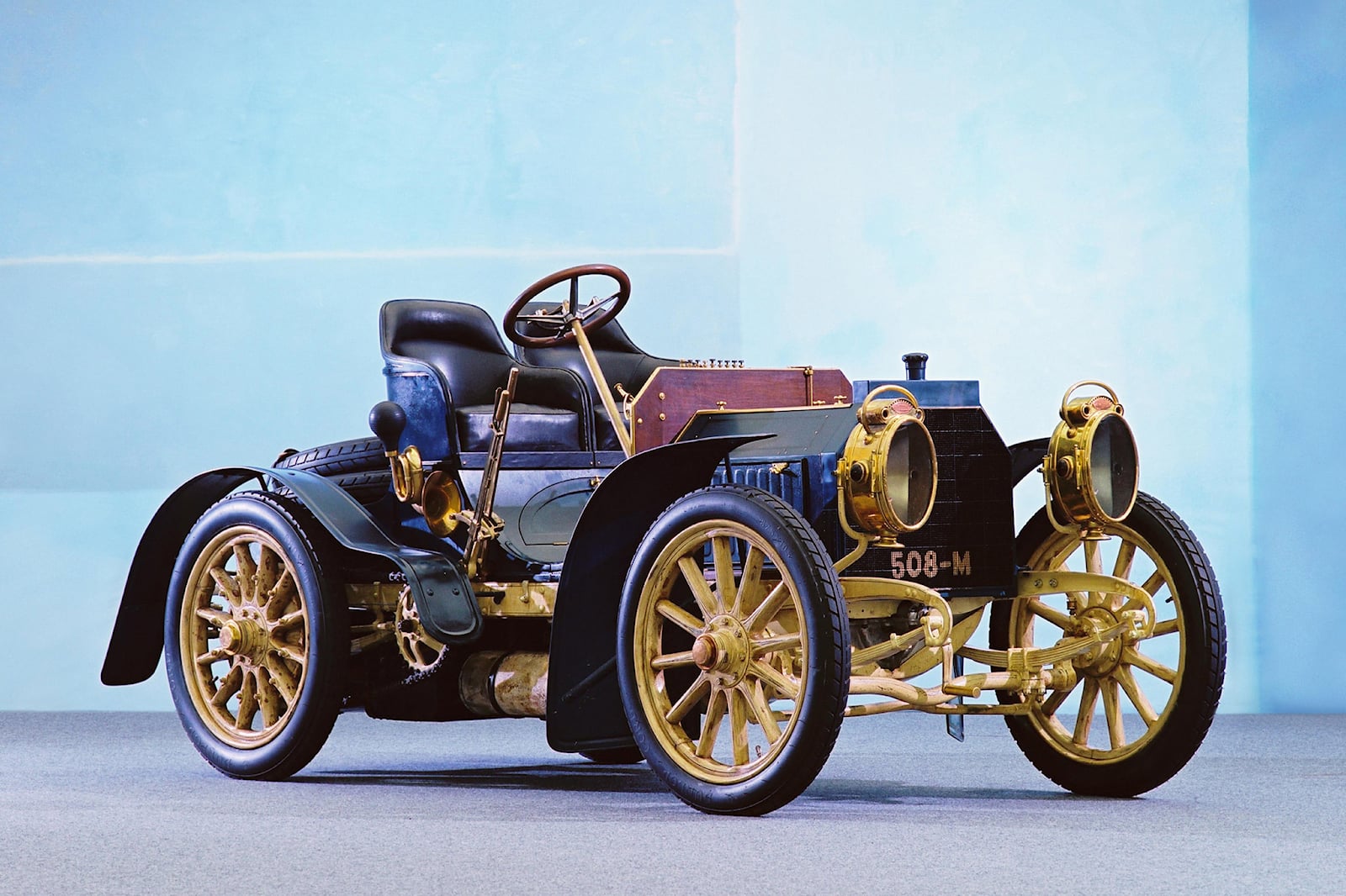 Mercedes-Benz (17).jpg