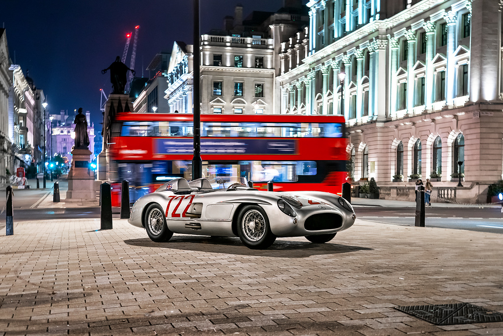 Mercedes-Benz 300 SLR (1).jpg