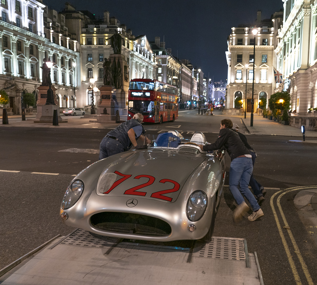 Mercedes-Benz 300 SLR (12).jpg