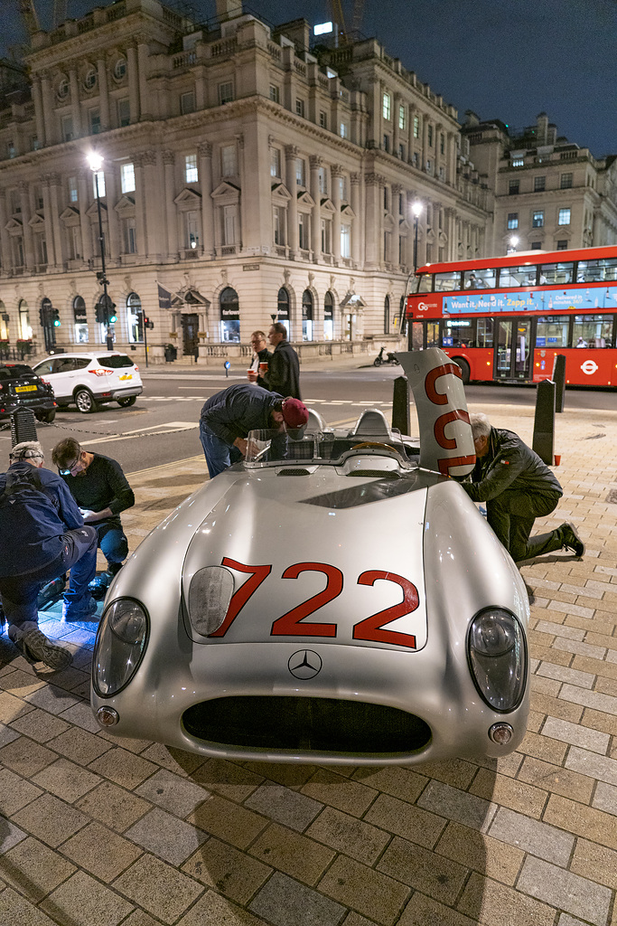 Mercedes-Benz 300 SLR (13).jpg