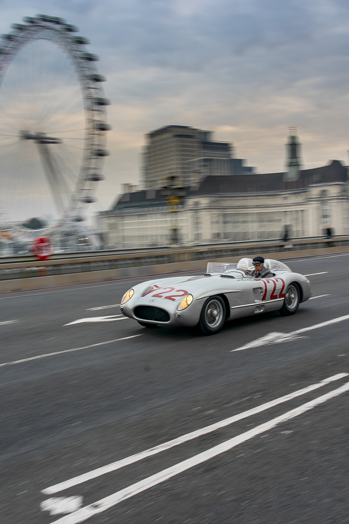 Mercedes-Benz 300 SLR (6).jpg