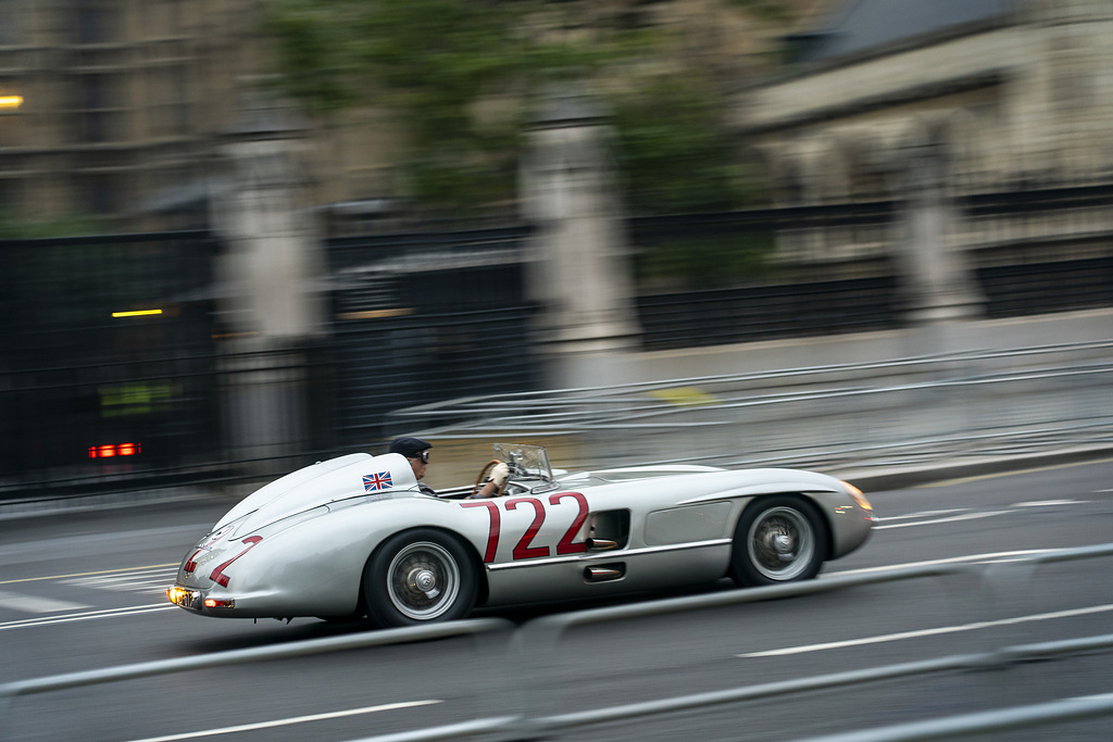 Mercedes-Benz 300 SLR (8).jpg