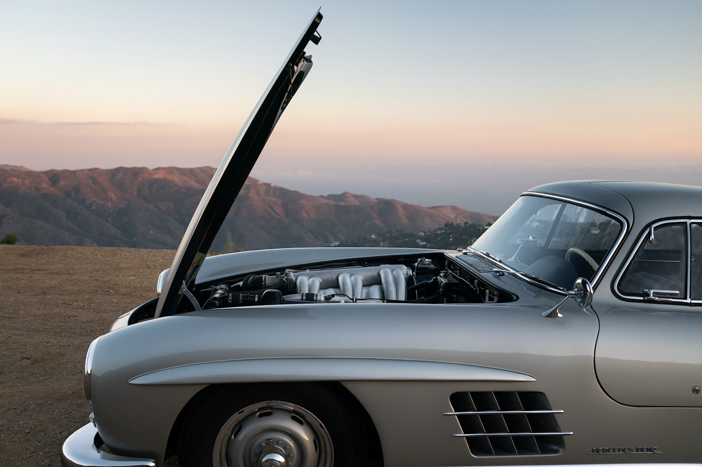 Mercedes-Benz 300SL (16).JPG