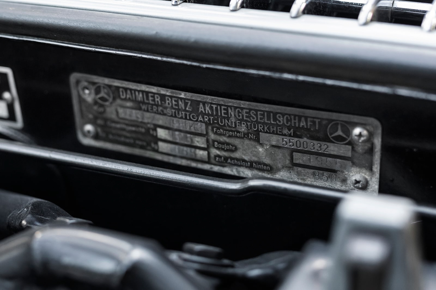 Mercedes-Benz 300SL (17).JPG