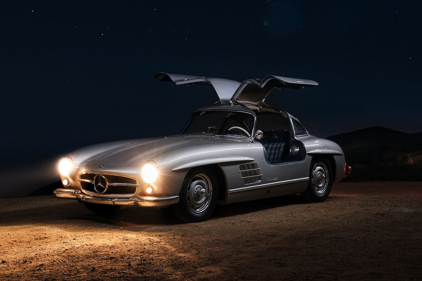 Mercedes-Benz 300SL (18).JPG