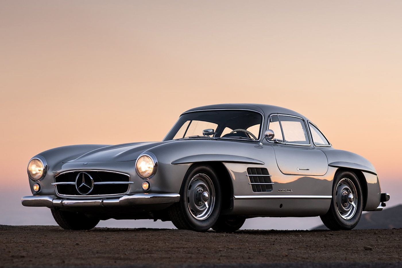 Mercedes-Benz 300SL (7).JPG