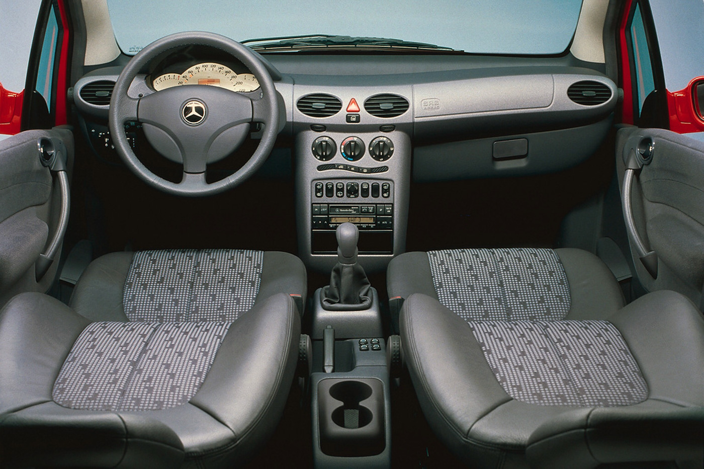 Mercedes-Benz A-Class (7).JPG