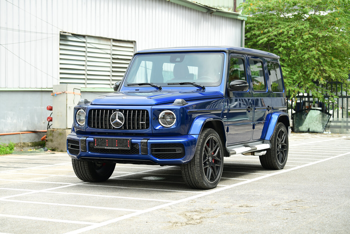 Mercedes-Benz-AMG-G-63-model-2021-mau-Xanh-duong-(3).jpg