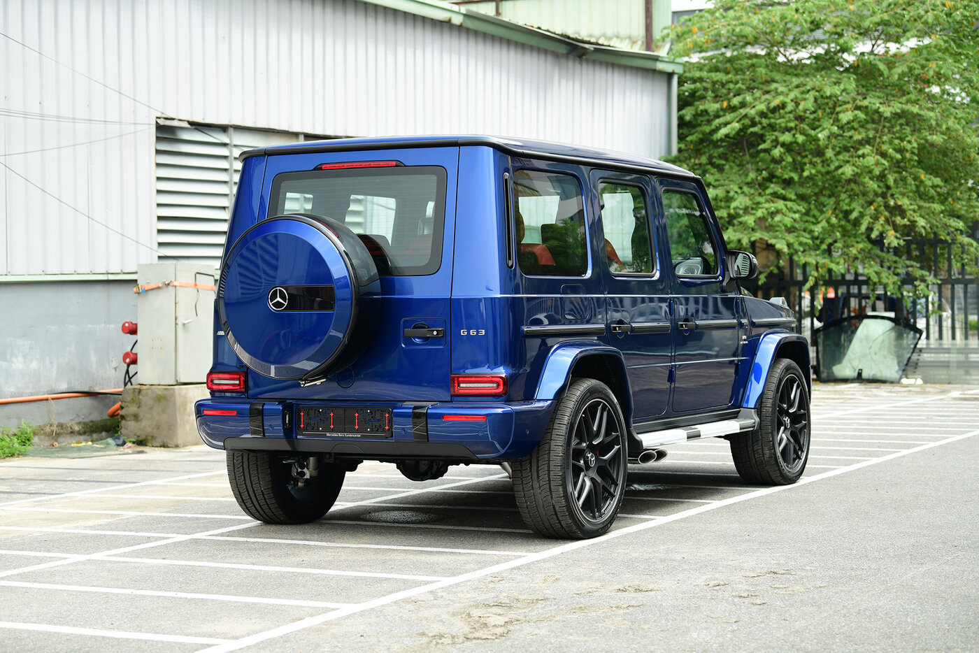 Mercedes-Benz-AMG-G-63-model-2021-mau-Xanh-duong-(6).jpg