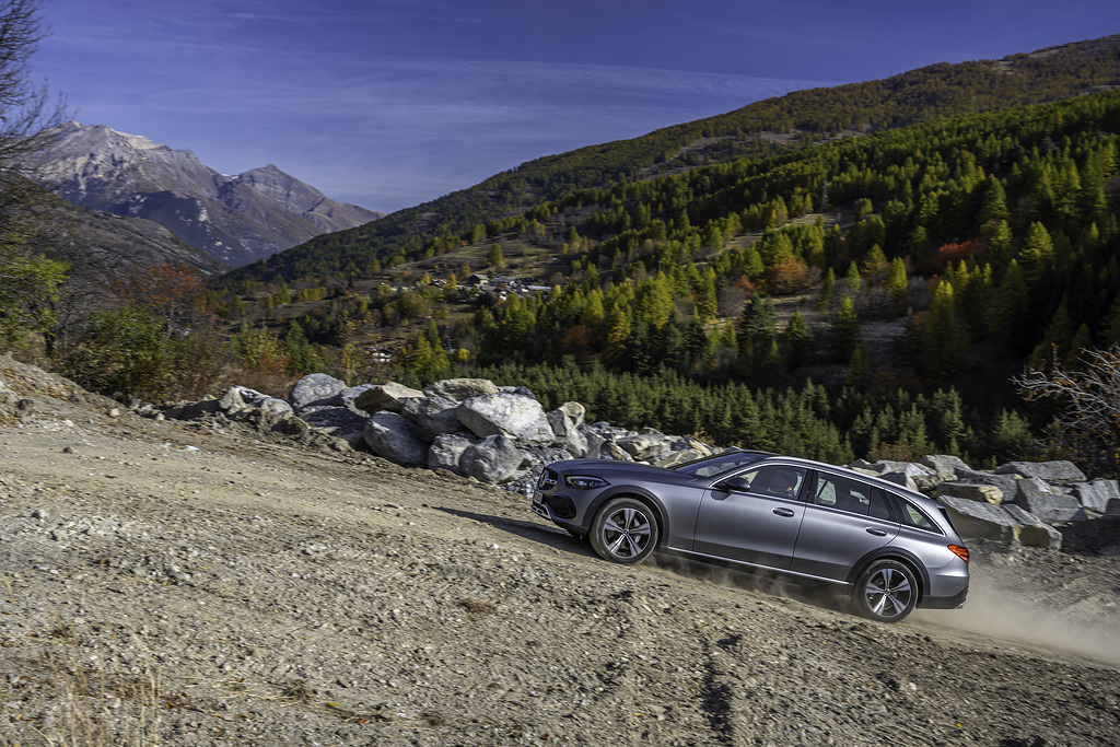 mercedes-benz c-class all-terrain (6).jpg