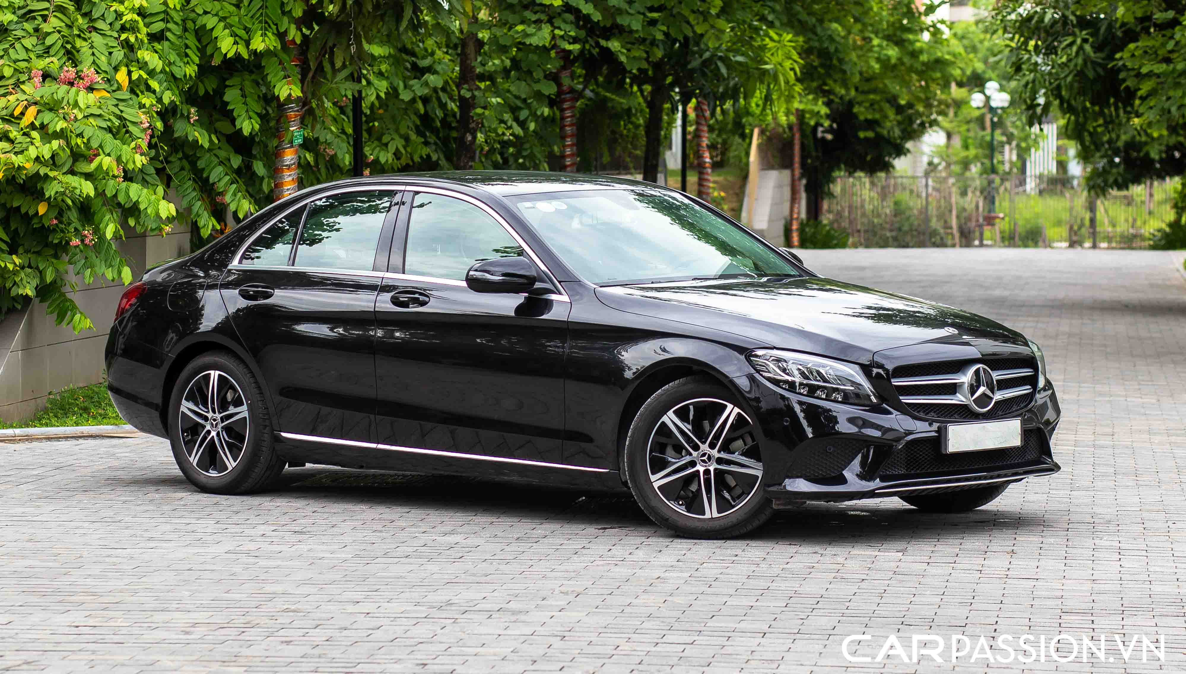 Mercedes-Benz C180 (3).JPG