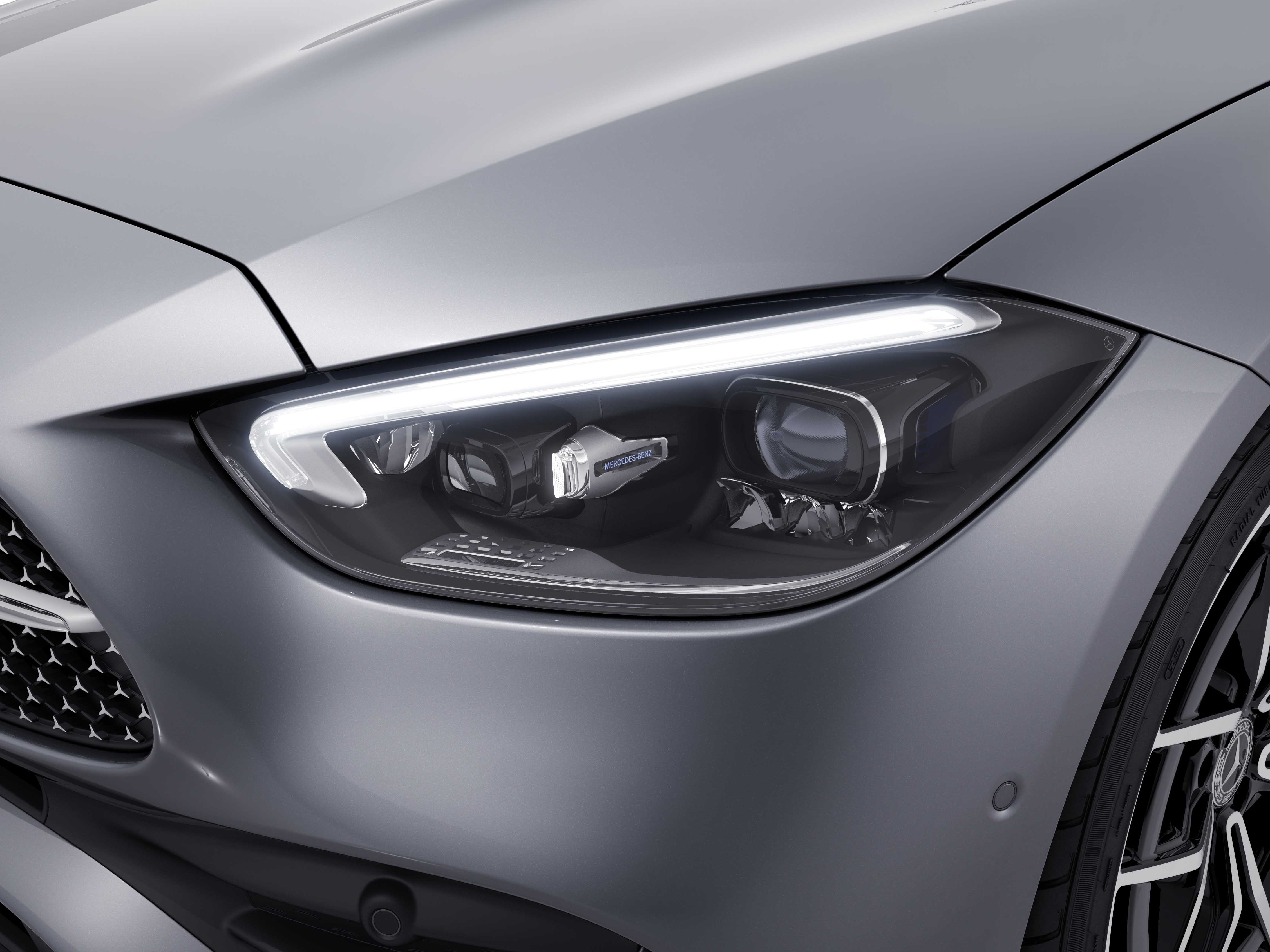 mercedes-benz-cclass-2022-anh-_1.jpg