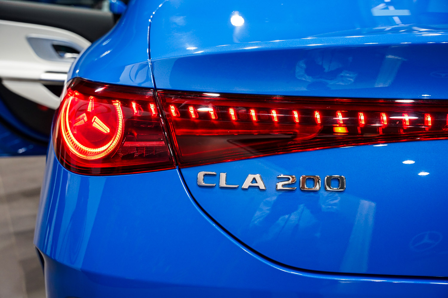 Mercedes-Benz CLA 200 EV-anh-_2.jpg