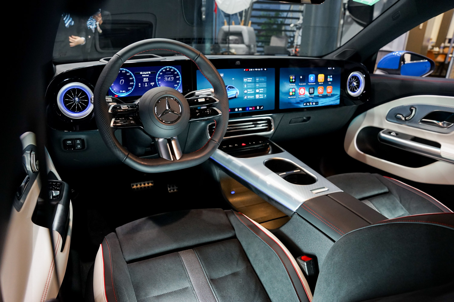 Mercedes-Benz CLA 200 EV-anh-_6.jpg
