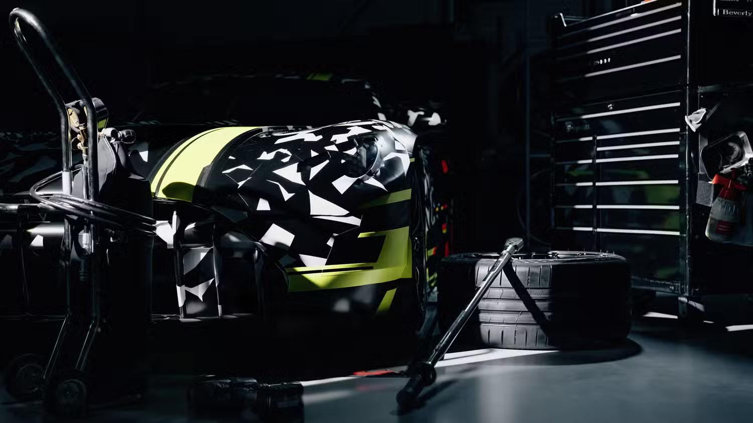 mercedes-benz-concept-amg-gt-track-sport-teaser-4.jpeg