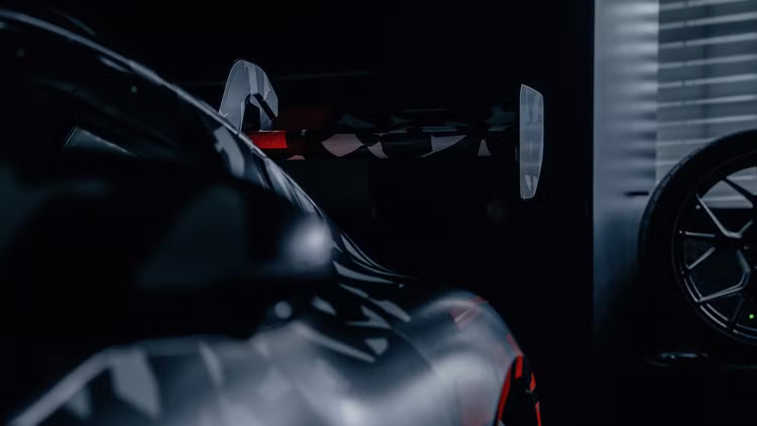 mercedes-benz-concept-amg-gt-track-sport-teaser-5.jpeg