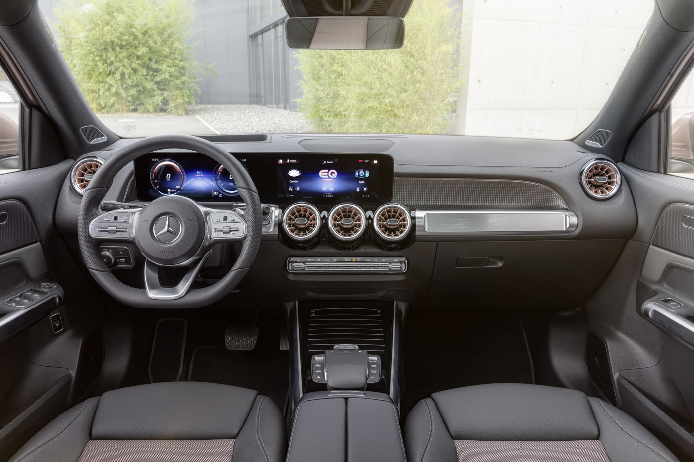 Mercedes-Benz EQB (12).JPG