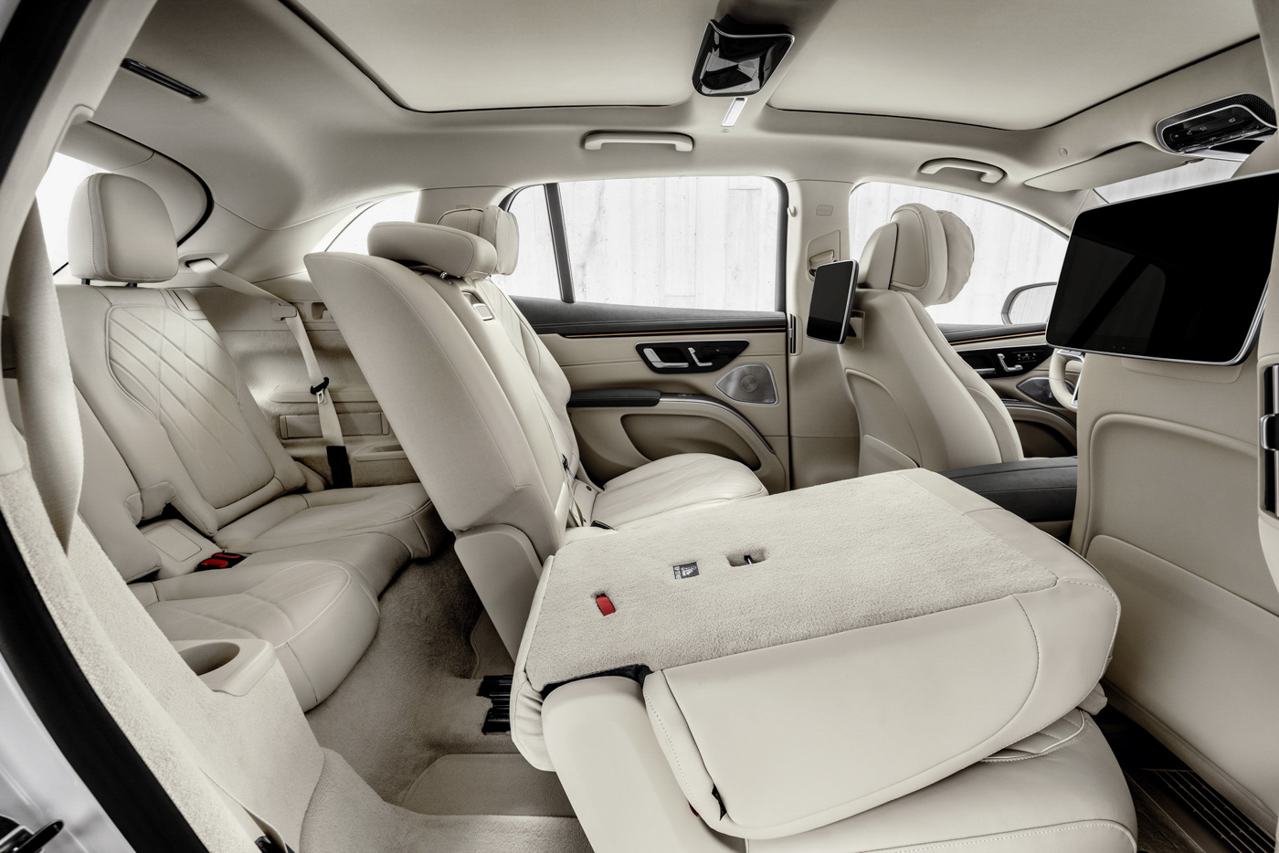 Mercedes-Benz EQS SUV (19)-37.JPG