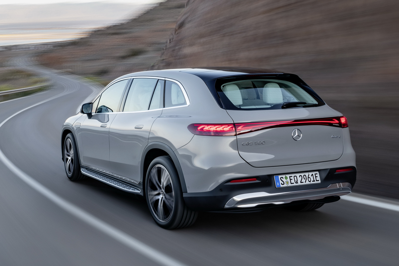 Mercedes-Benz EQS SUV (9)-5.JPG
