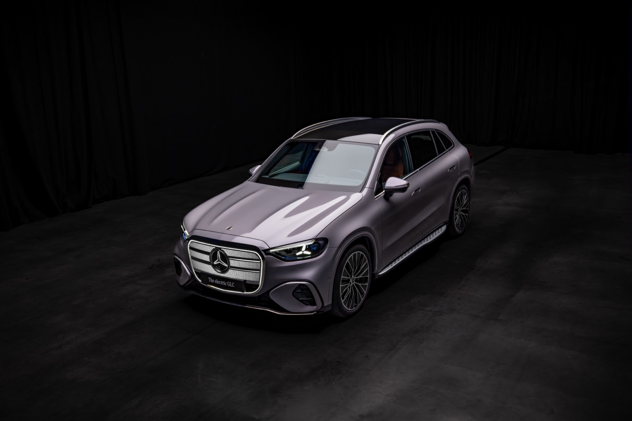 Mercedes-Benz GLC EQ-anh-1.jpeg