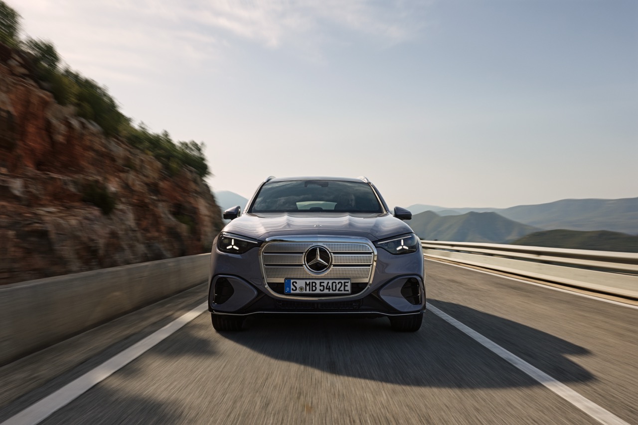 Mercedes-Benz GLC EQ-anh-22.jpeg