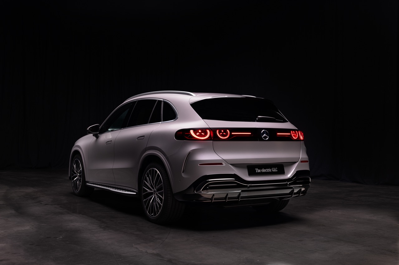 Mercedes-Benz GLC EQ-anh-4.jpeg