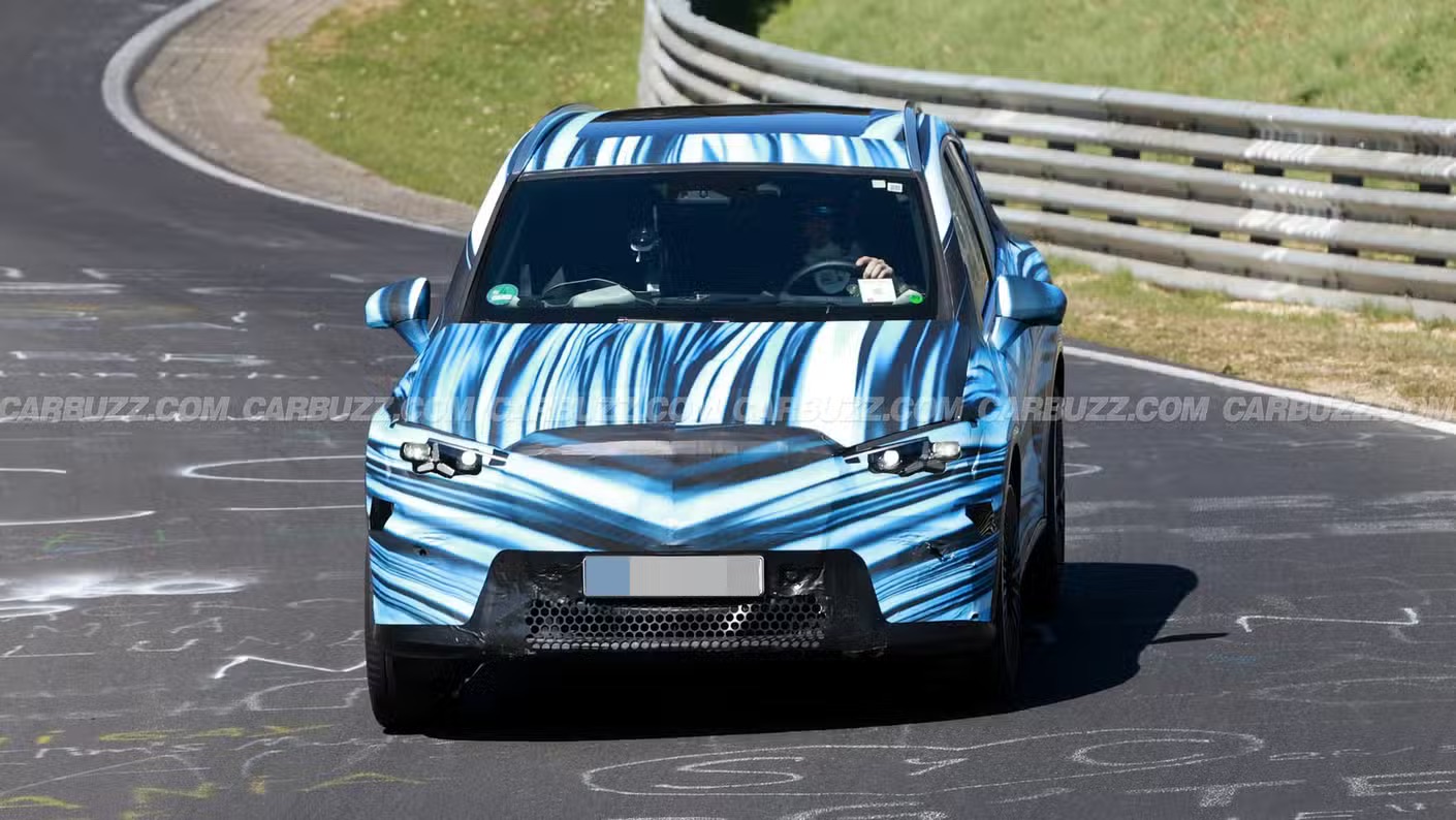 mercedes-benz-glc-eq-teaser anh -3.jpeg
