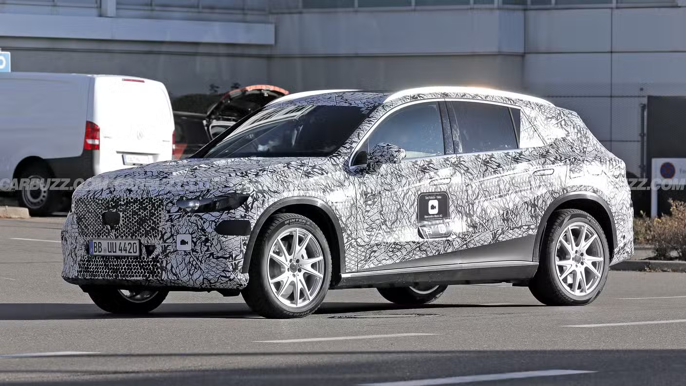 mercedes-benz-glc-eq-teaser anh -5.jpeg