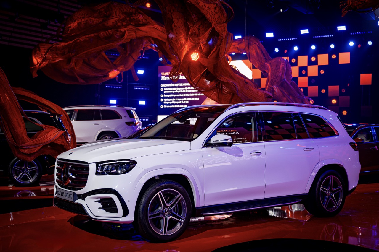 Mercedes-Benz GLS 450 4MATIC 2025 Facelift anh 6.jpeg