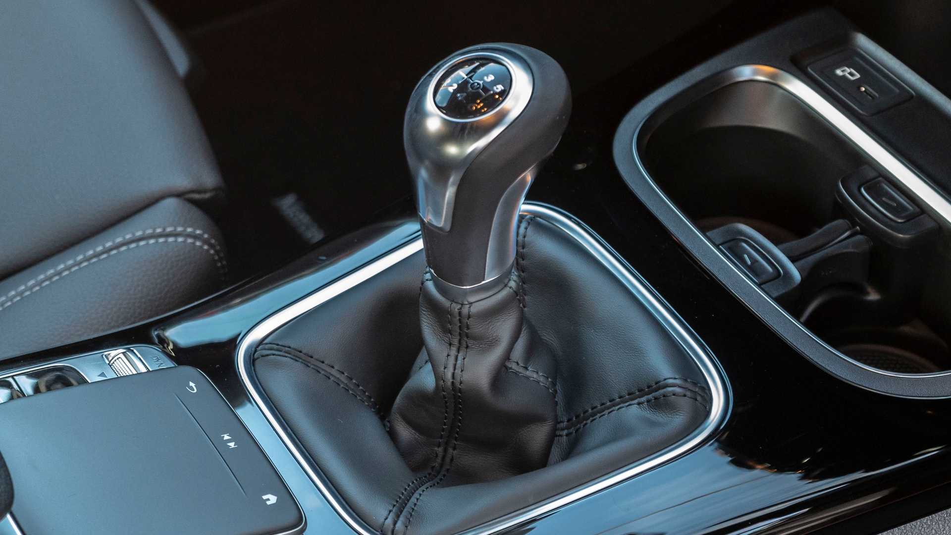 Mercedes-Benz Manual gearbox (1).jpg