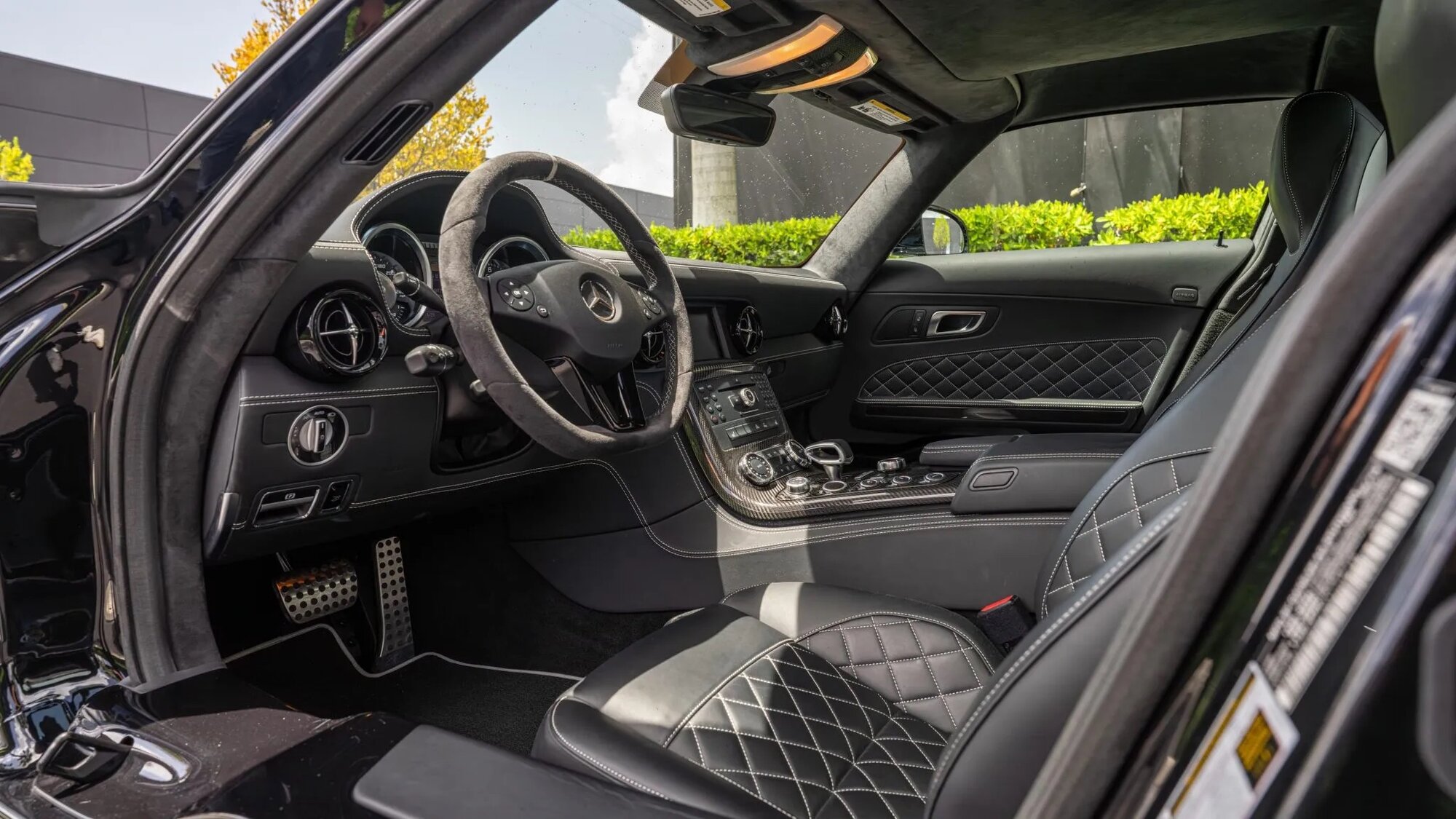 Mercedes-Benz SLS AMG GT Final Edition 2015-anh-11.jpg