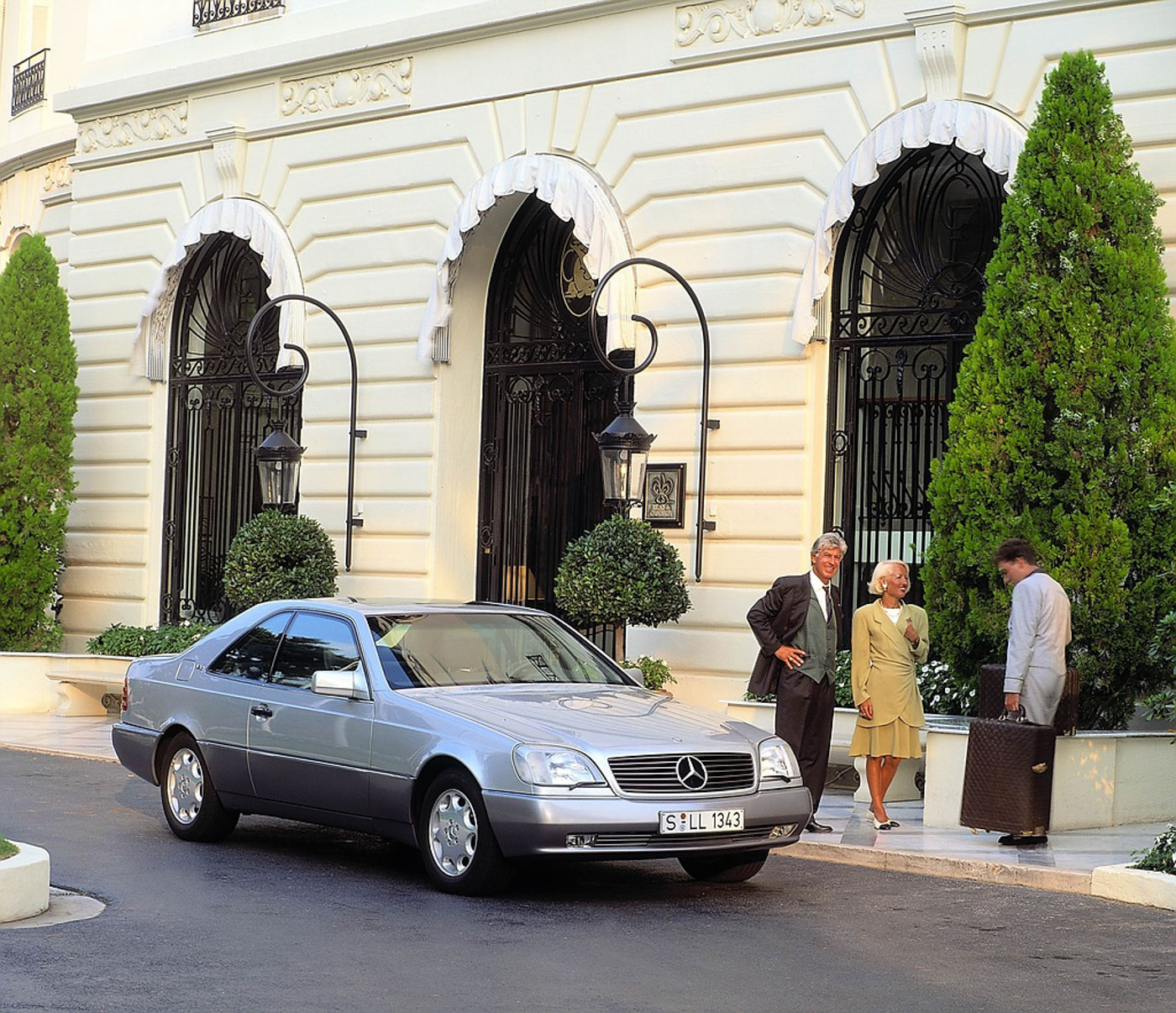 Mercedes-Benz W140 (3).JPG