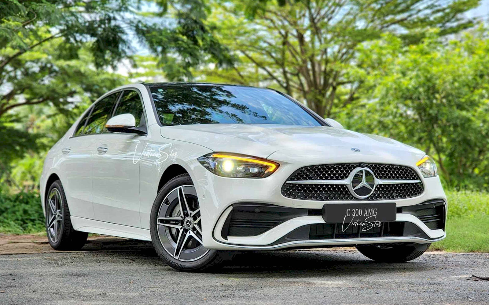 mercedes-c300-amg-2022.jpg