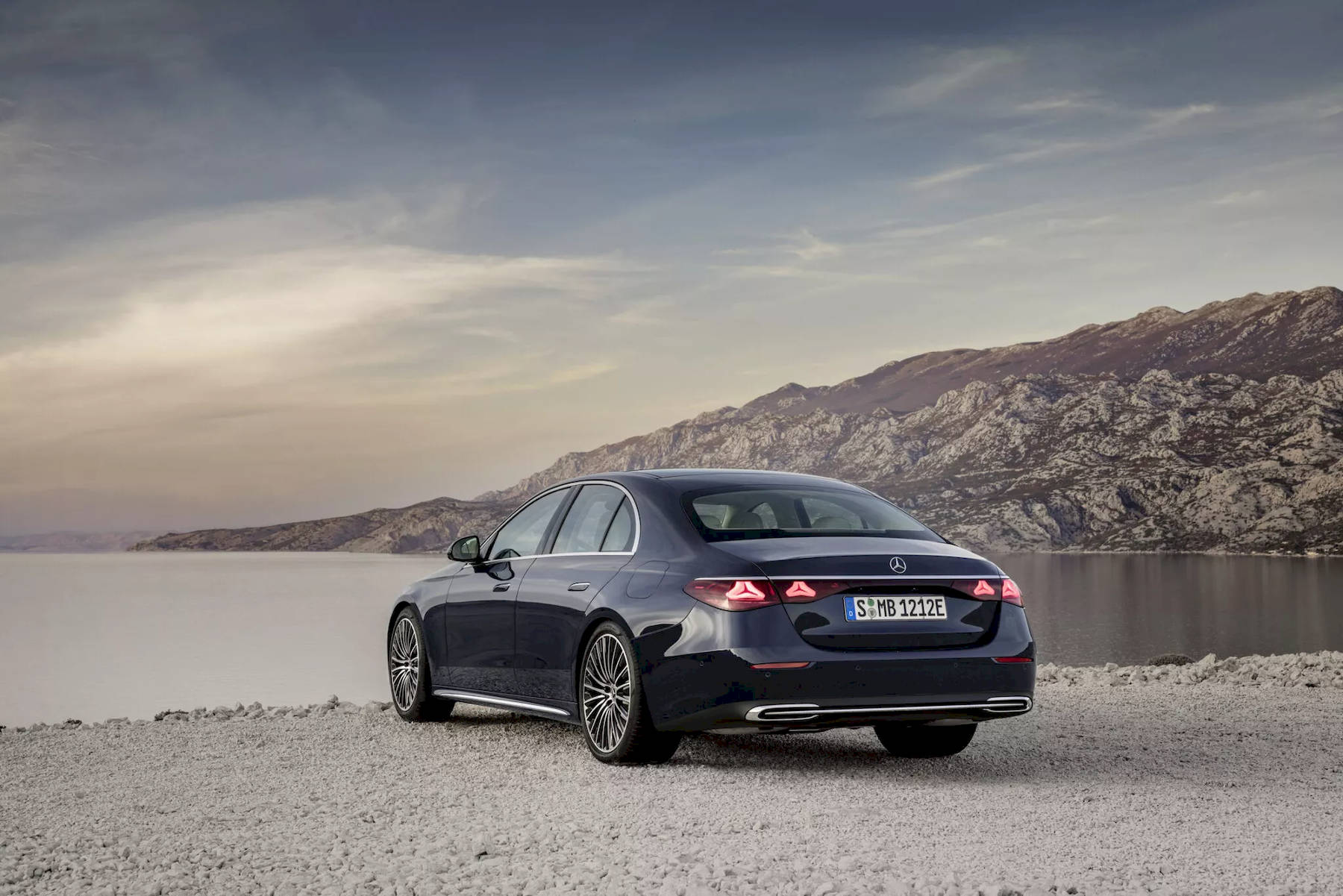mercedes-eclass-2024-08.jpg