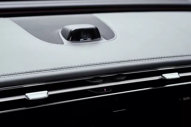 mercedes-eclass-anh-2.jpg