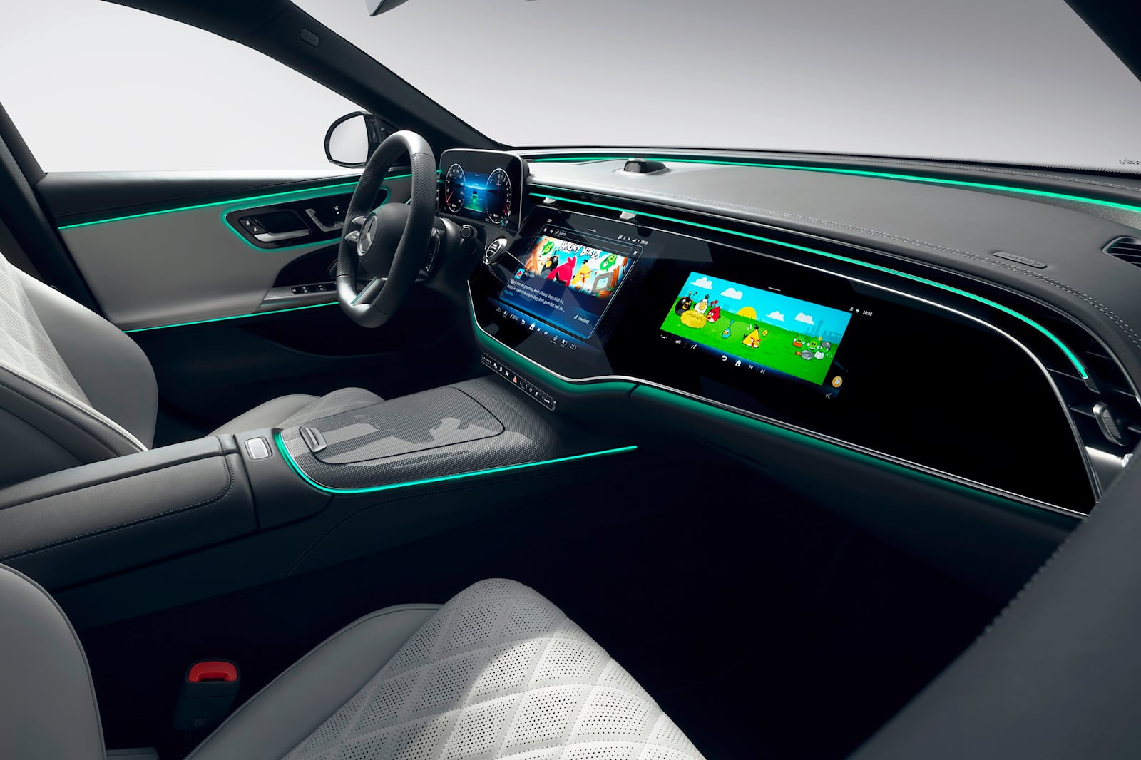 mercedes-eclass2024-noithat-tiktok-03.jpg