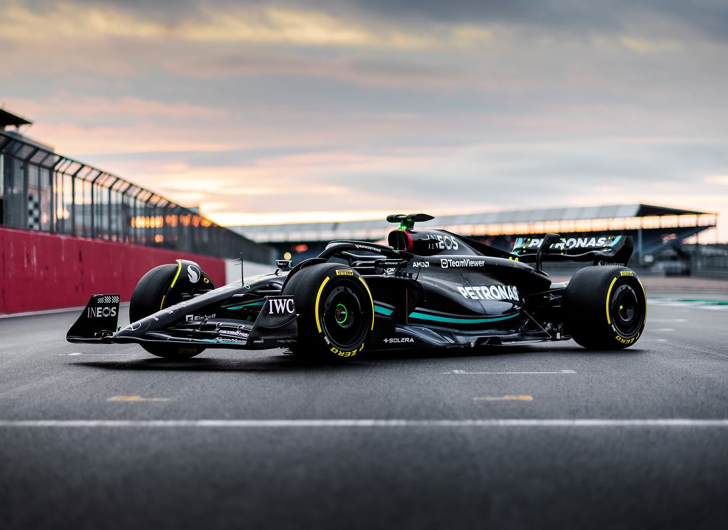 mercedes-f1-2.jpg