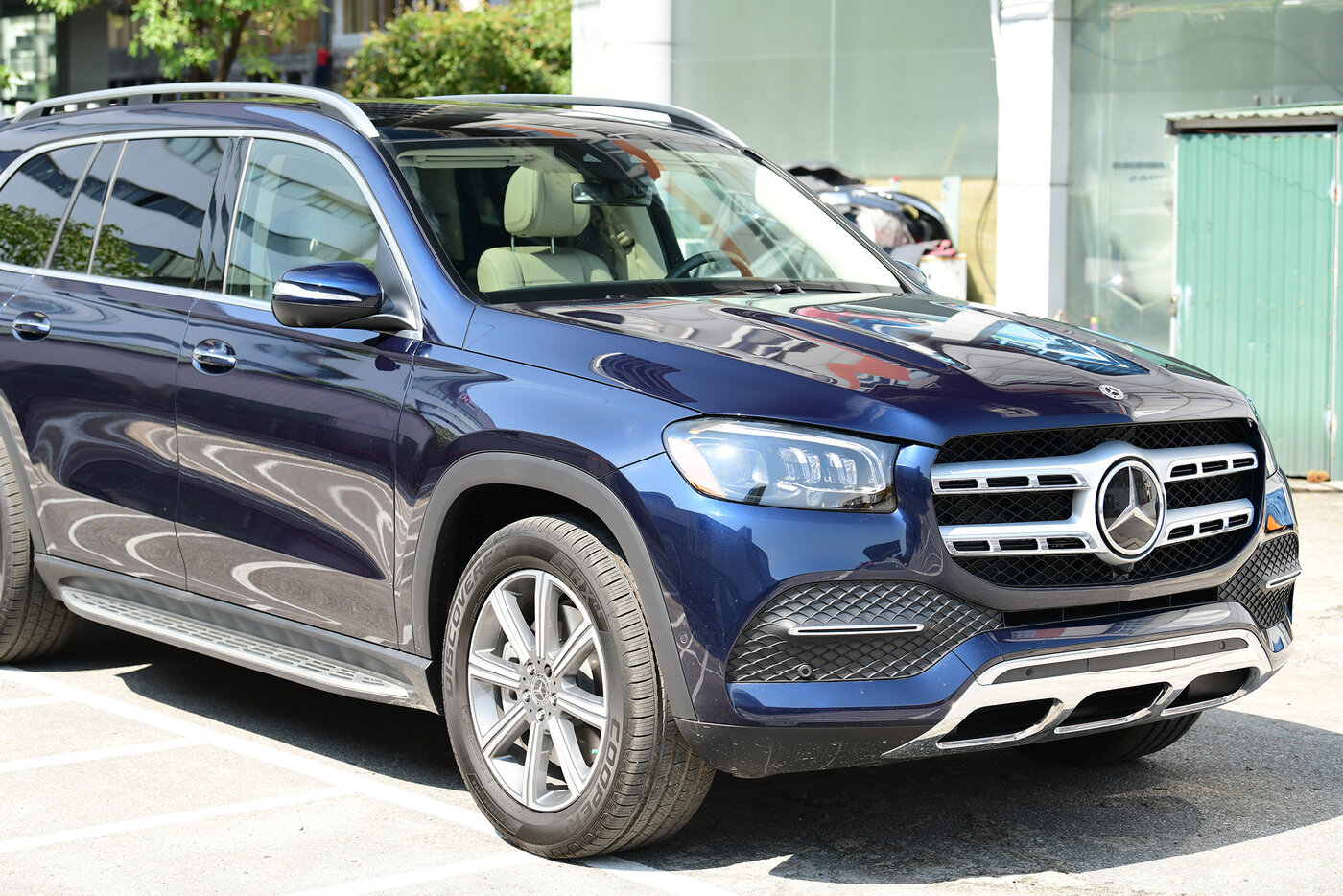 Mercedes-GLS450-4Matic-model-2021-mau-Xanh-(3).jpg