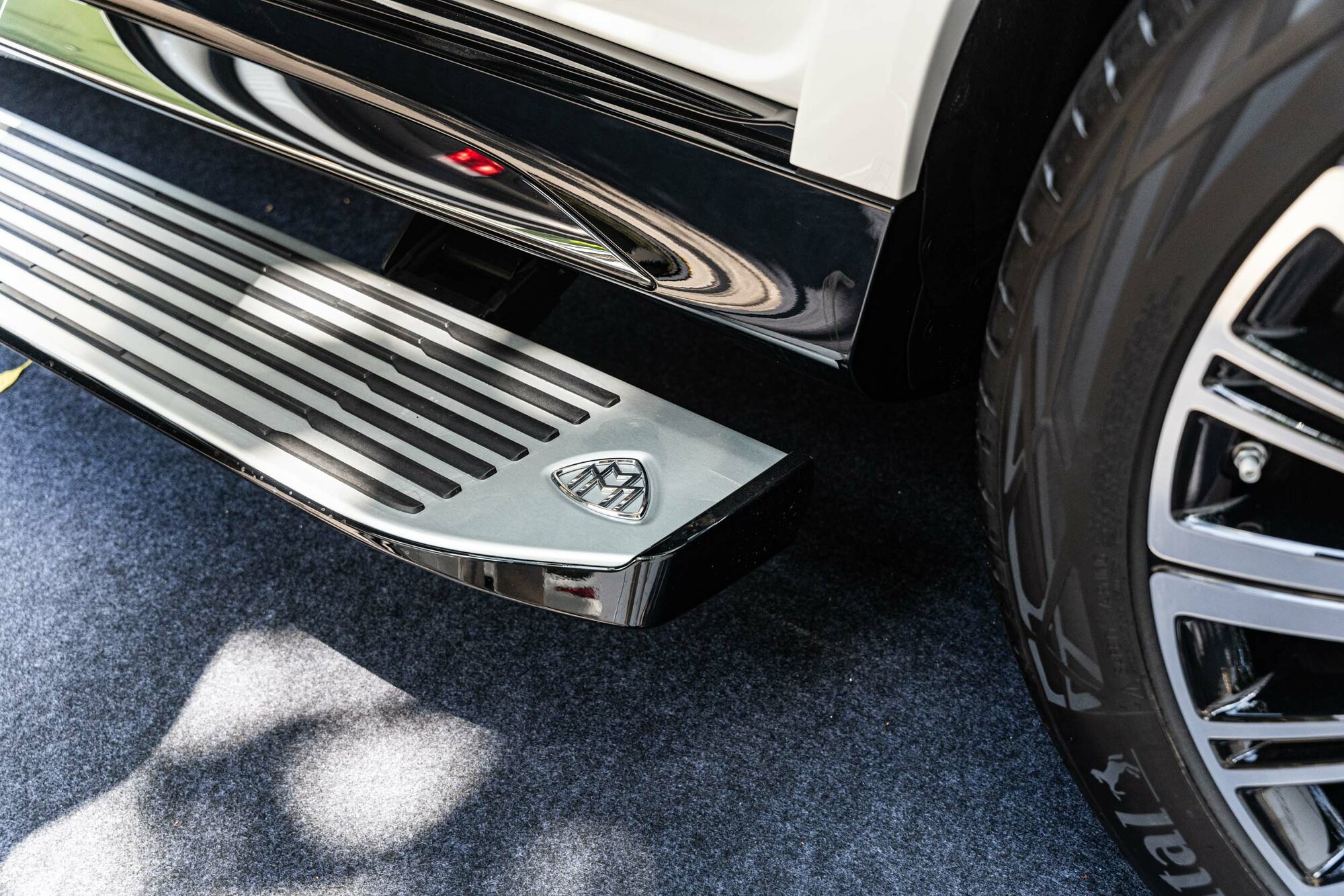 mercedes-maybach-gls-480-facelift-2026 (19).jpg