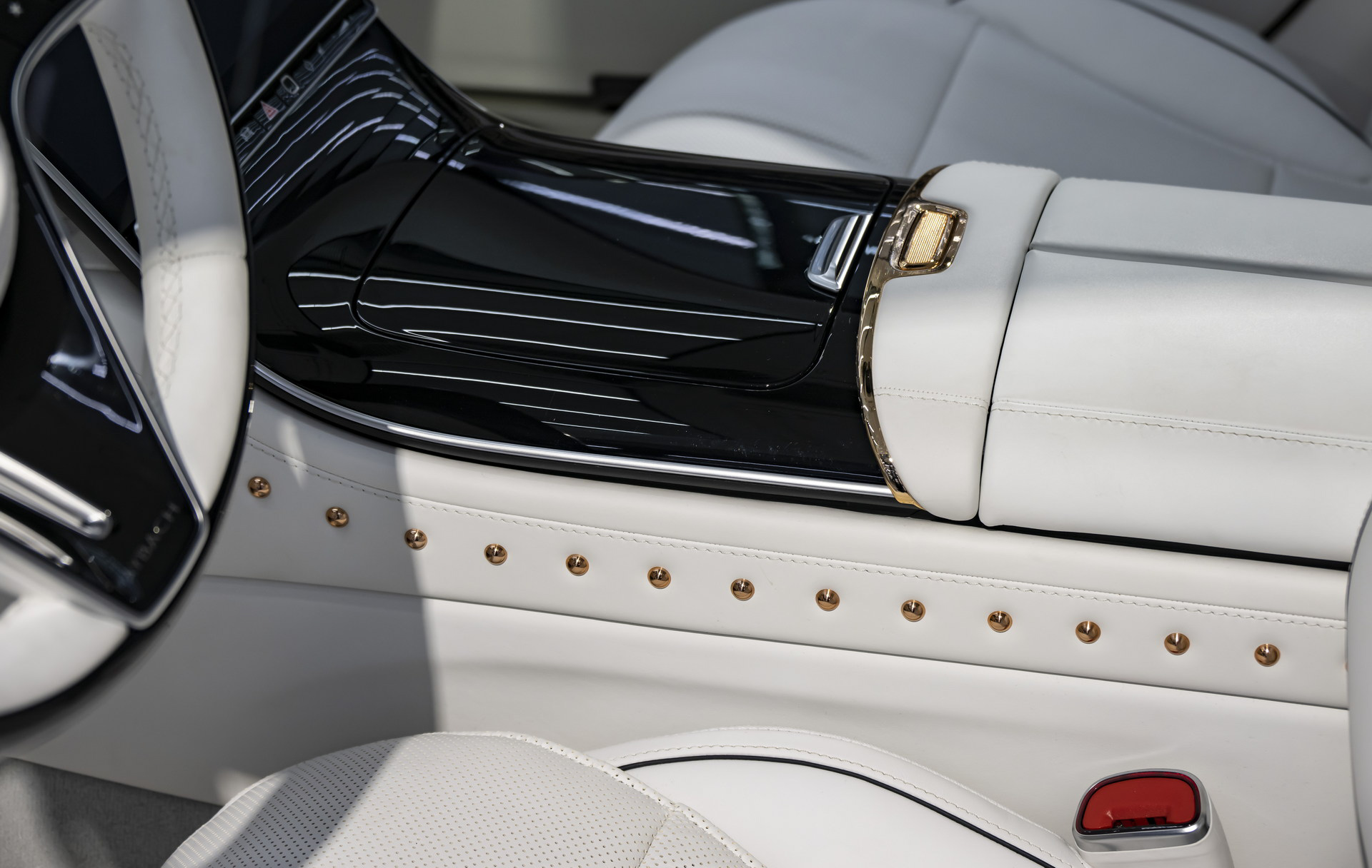 Mercedes-Maybach S-Class (27).JPG