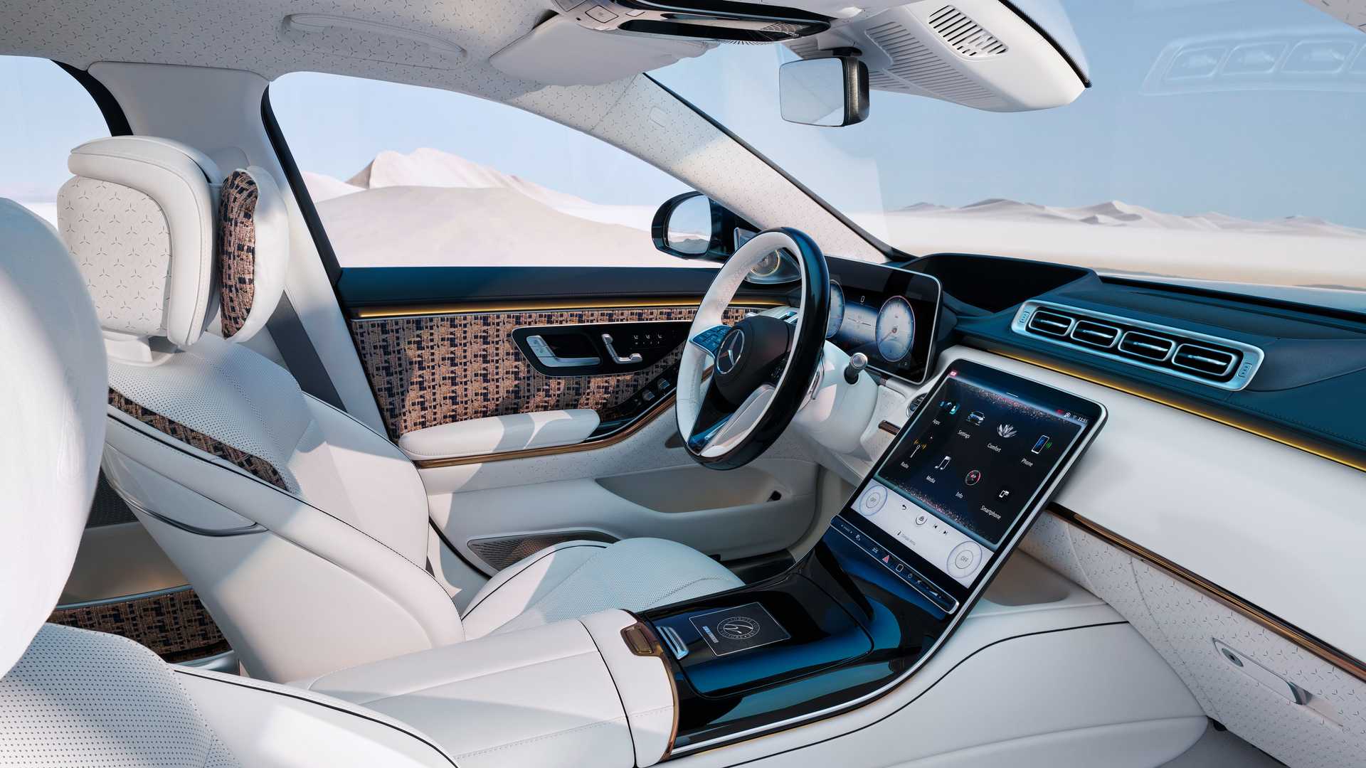 Mercedes-Maybach S-Class (6).jpg