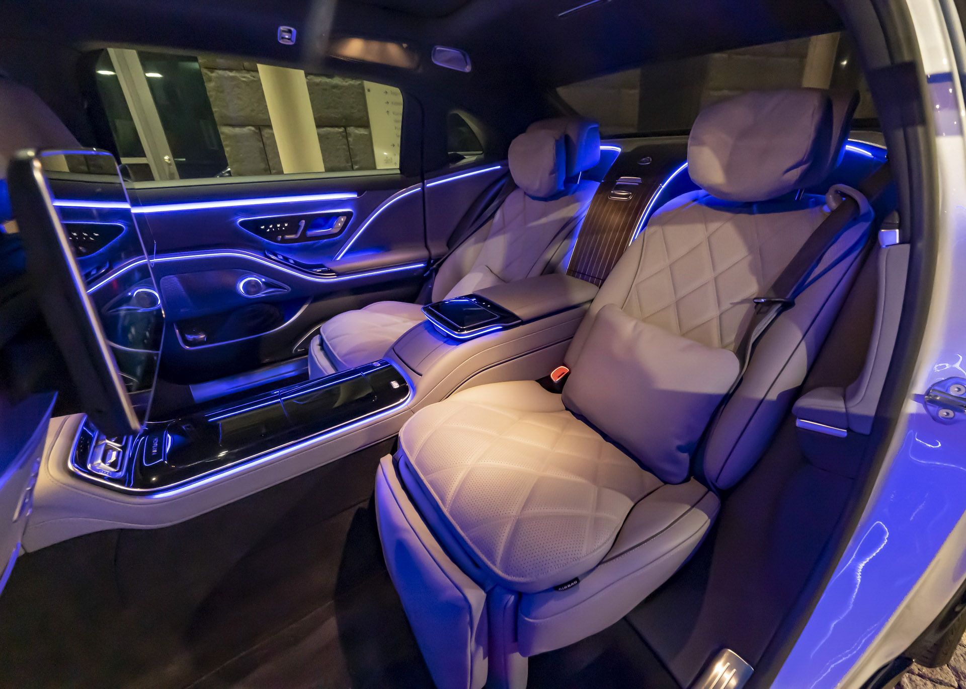 Mercedes-Maybach S580 & S680 (16).JPG