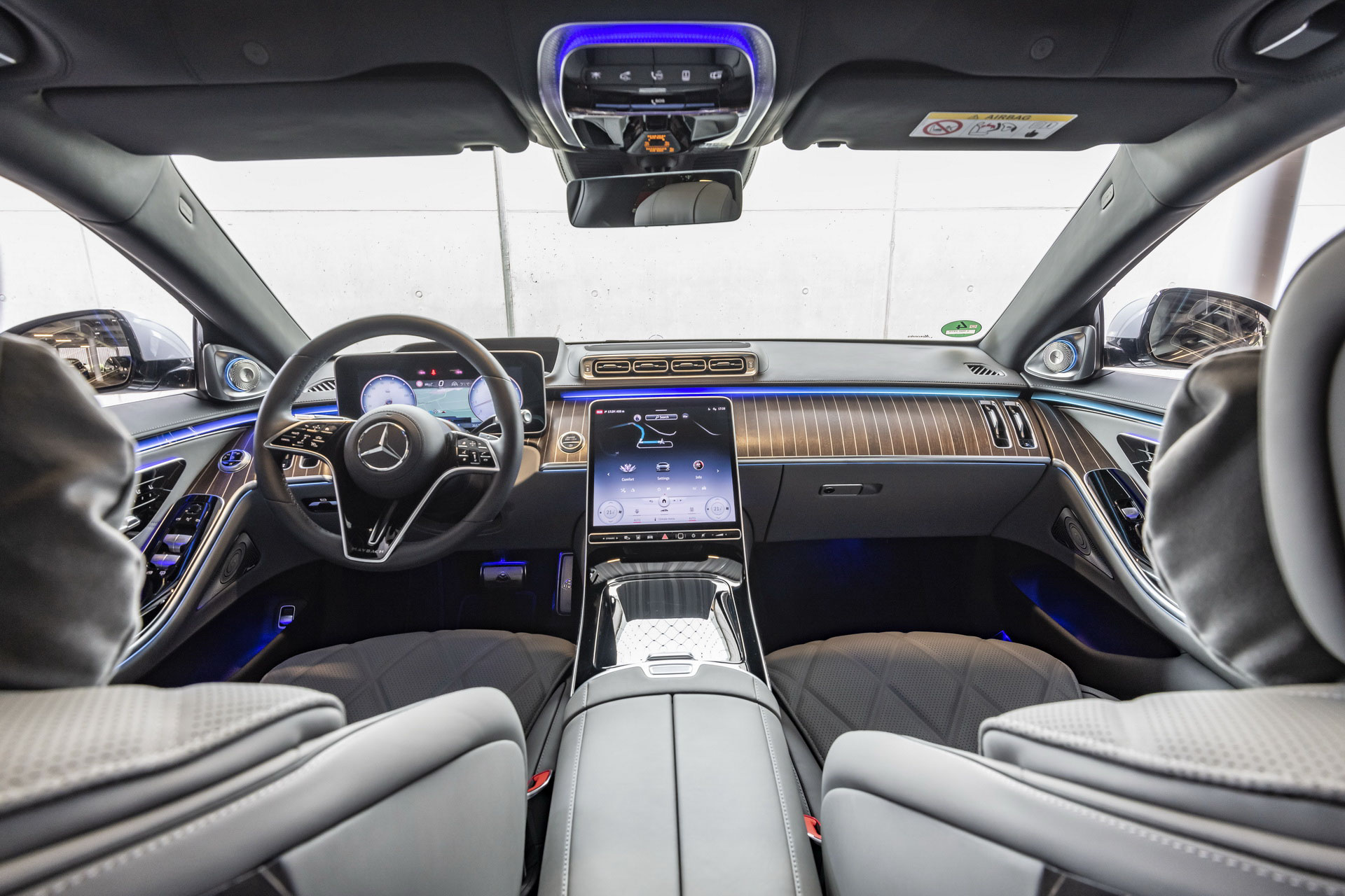 Mercedes-Maybach S580 & S680 (7).JPG