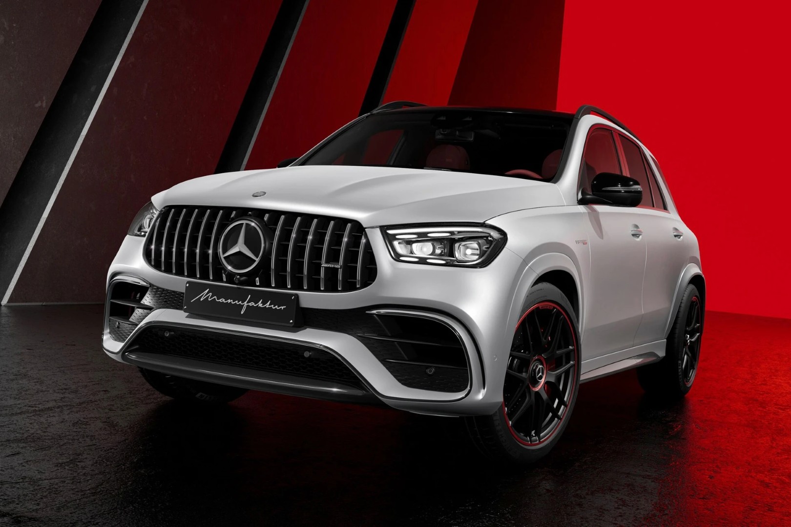 Mercedes_AMG_GLE_Arctic_Silver_Edition_3 (Large).jpeg