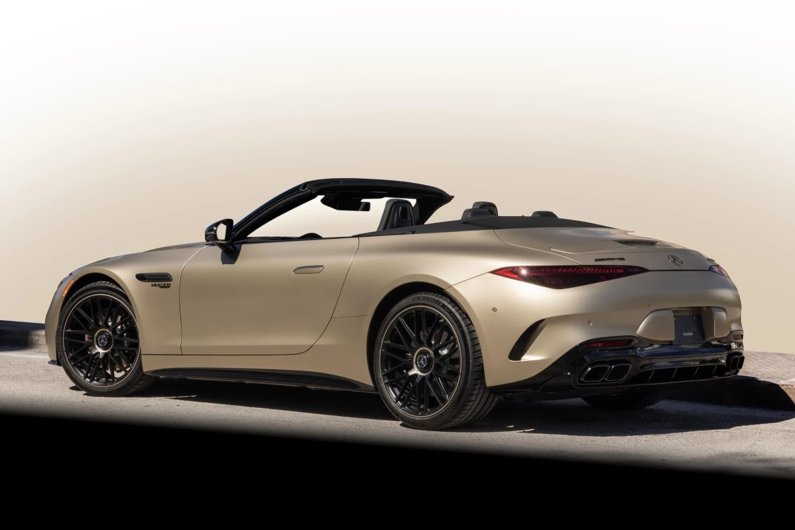 Mercedes_AMG_SL_63_Manufaktur_Golden_Coast_anh_ (6).jpeg