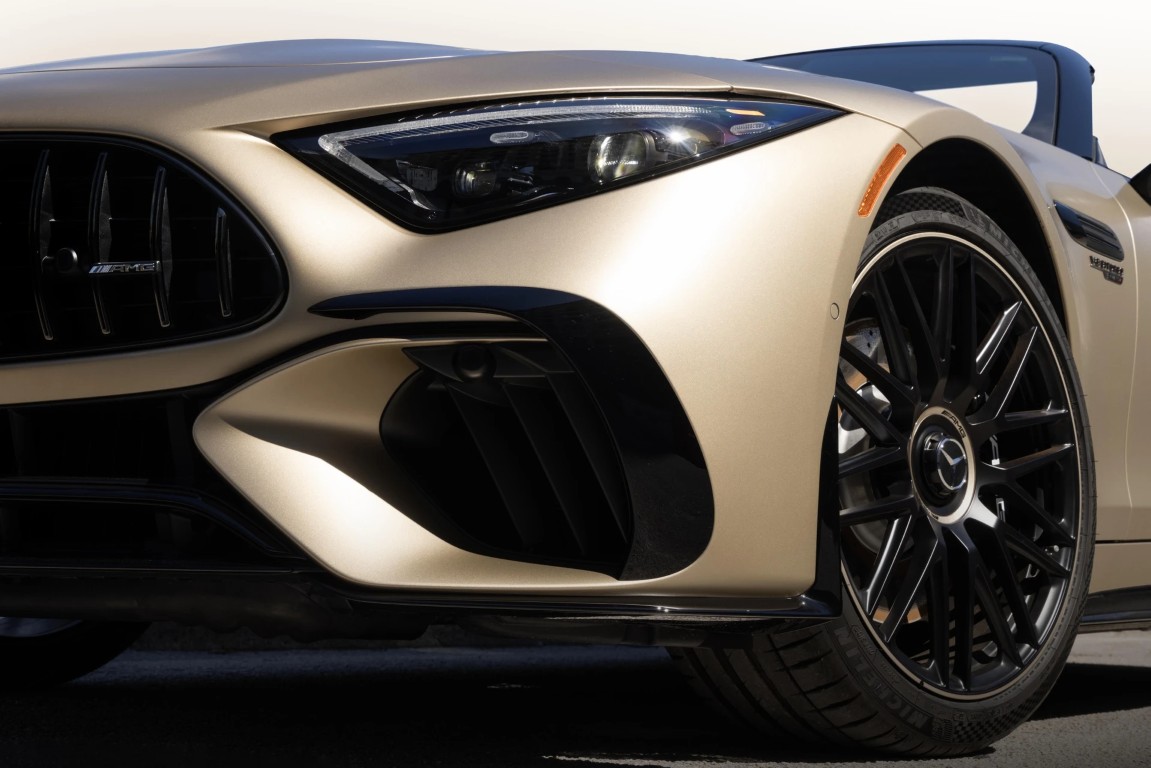 Mercedes_AMG_SL_63_Manufaktur_Golden_Coast_anh_ (7).jpeg